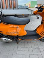Vespa LX met schade, geel kenteken, Fietsen en Brommers, Snorfietsen en Snorscooters, Ophalen of Verzenden, Gebruikt, Benzine