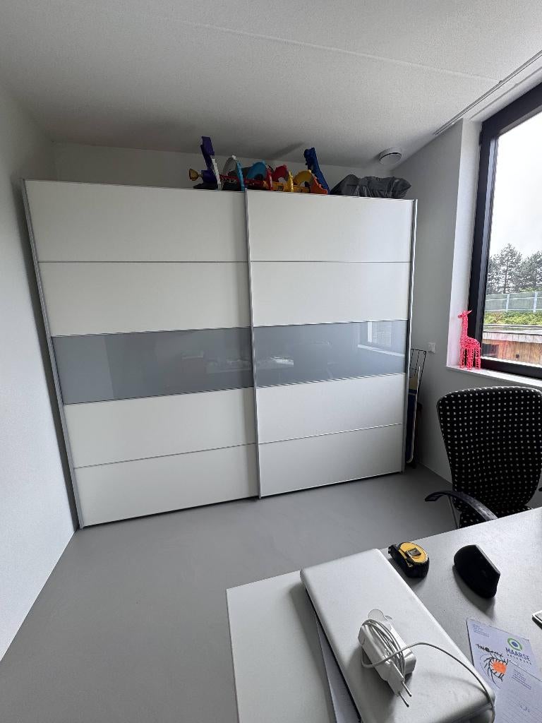 Kledingkast, Huis en Inrichting, Kasten | Kledingkasten, Ophalen, Met deur(en), Gebruikt, 200 cm of meer