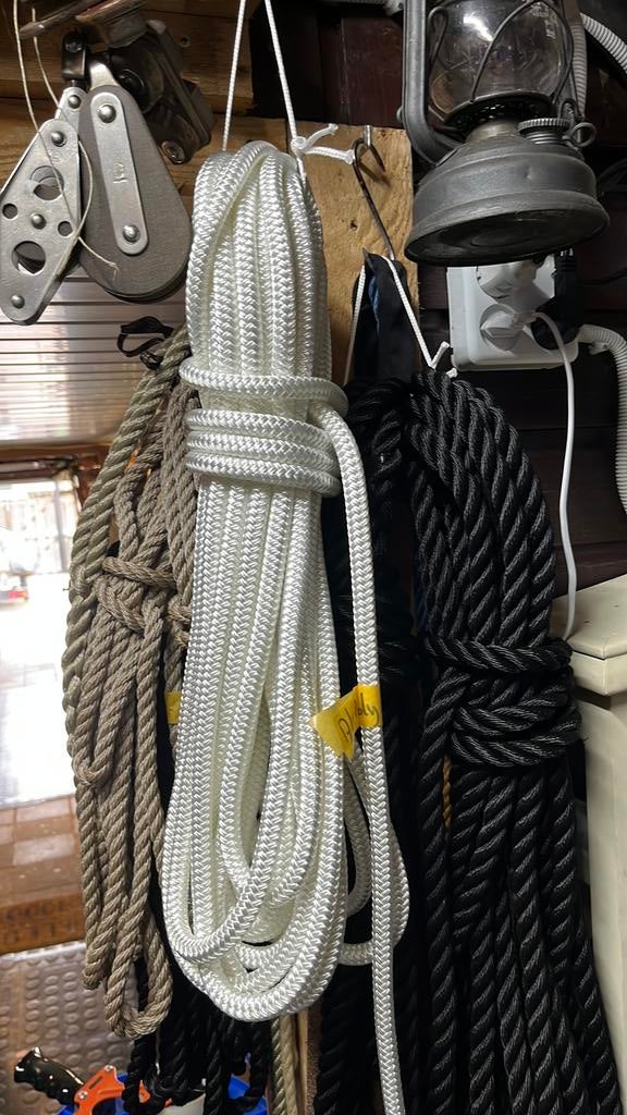 17 meter 12 mm dik gevlochten polyester touw, Ophalen of Verzenden, Nieuw, Lijn of Blok