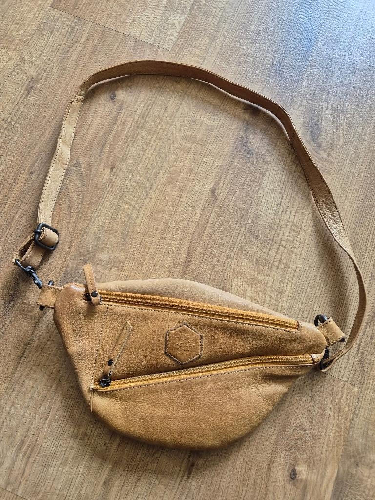 Tas29 - Lichtbruine leren Bear Design tas nwprijs 89,99 (1), Sieraden, Tassen en Uiterlijk, Tassen | Schoudertassen, Ophalen of Verzenden