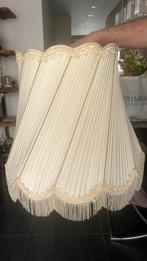 Te Koop vintage stoffen lampenkap creme kleurig, Gebruikt, Rond, Ophalen of Verzenden, Crème