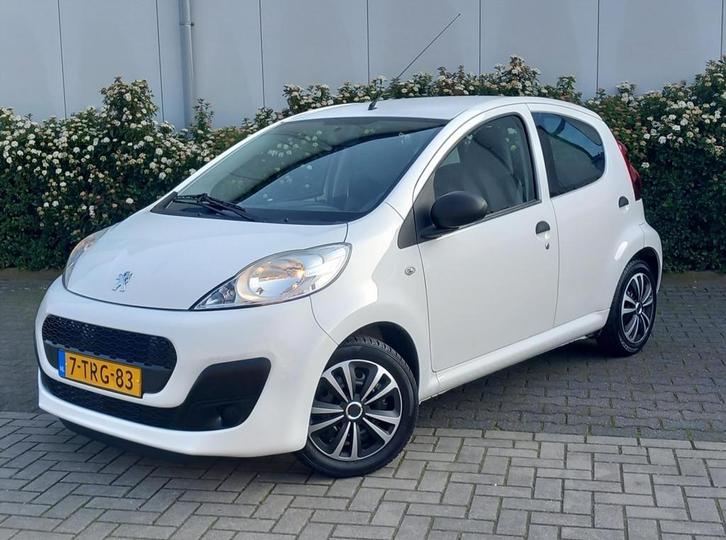 PEUGEOT 107 1.0 68PK 5D Access Accent Airco, Auto's, Peugeot, Bedrijf, Te koop, Airbags, Airconditioning, Bluetooth, Boordcomputer