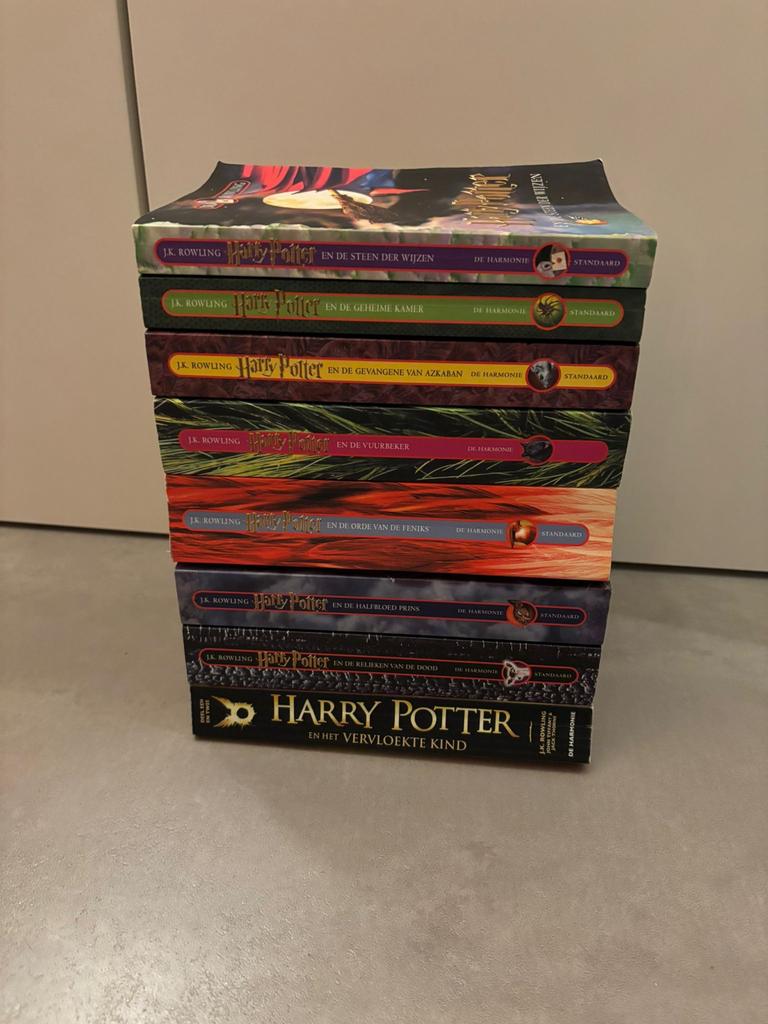Harry Potter complete serie (8 boeken), Boeken, Ophalen of Verzenden, Zo goed als nieuw