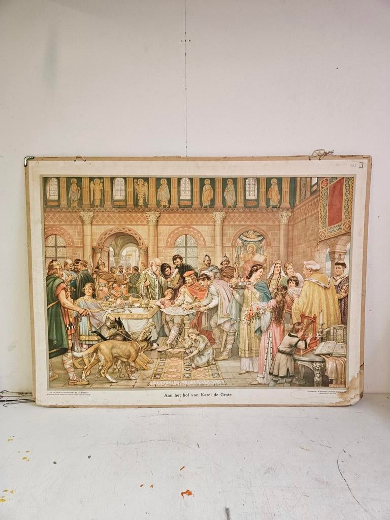Vintage schoolplaat: Aan het hof van Karel de Grote, Antiek en Kunst, Antiek | Schoolplaten, Ophalen