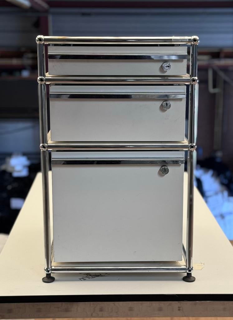 USM Haller kastje / ladekast – origineel design – wit/chroom, Ophalen, Zo goed als nieuw, 25 tot 50 cm, Minder dan 100 cm