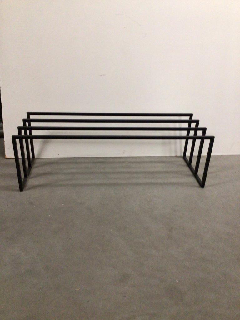 Zwart metalen schoenenrek, minimalistisch design, Ophalen, Zo goed als nieuw