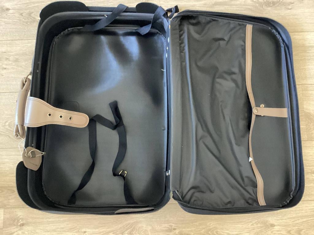 reiskoffer, Sieraden, Tassen en Uiterlijk, Koffers, Overige materialen, Slot, Zo goed als nieuw, 35 tot 45 cm