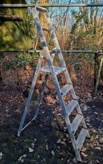 Altrex trap 6 treden - Gebruikte staat, Doe-het-zelf en Verbouw, Ladders en Trappen, Ophalen, Gebruikt, Minder dan 2 meter