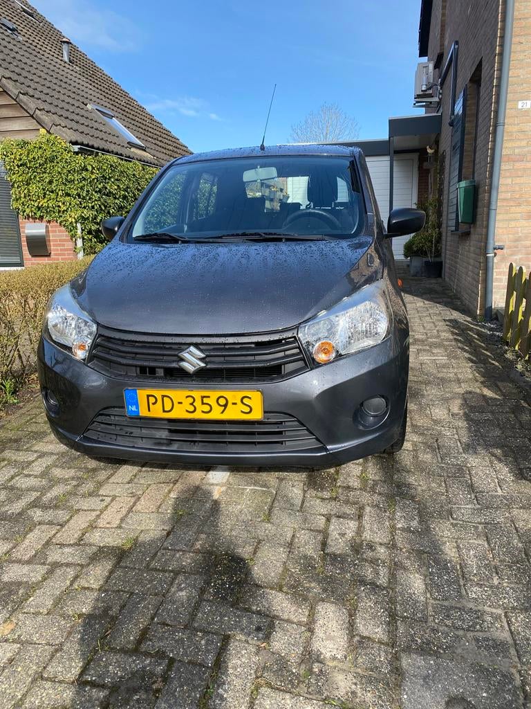 Suzuki Celerio 1.0 Dualjet 50KW 2017 Grijs, Auto's, 28 km/l, 400 kg, 68 pk, Origineel Nederlands