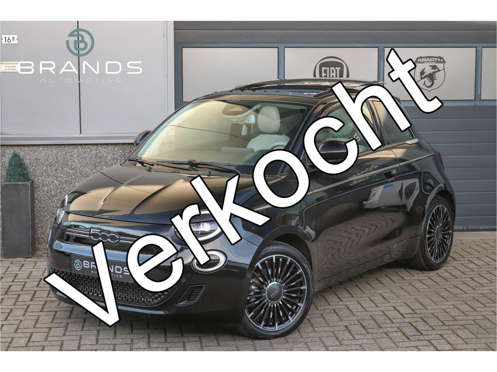 Fiat 500E La Prima 1e eig Full option Schuifdak Stoelverwarm, Gebruikt, Met garantie (alle), 4 stoelen, Zwart