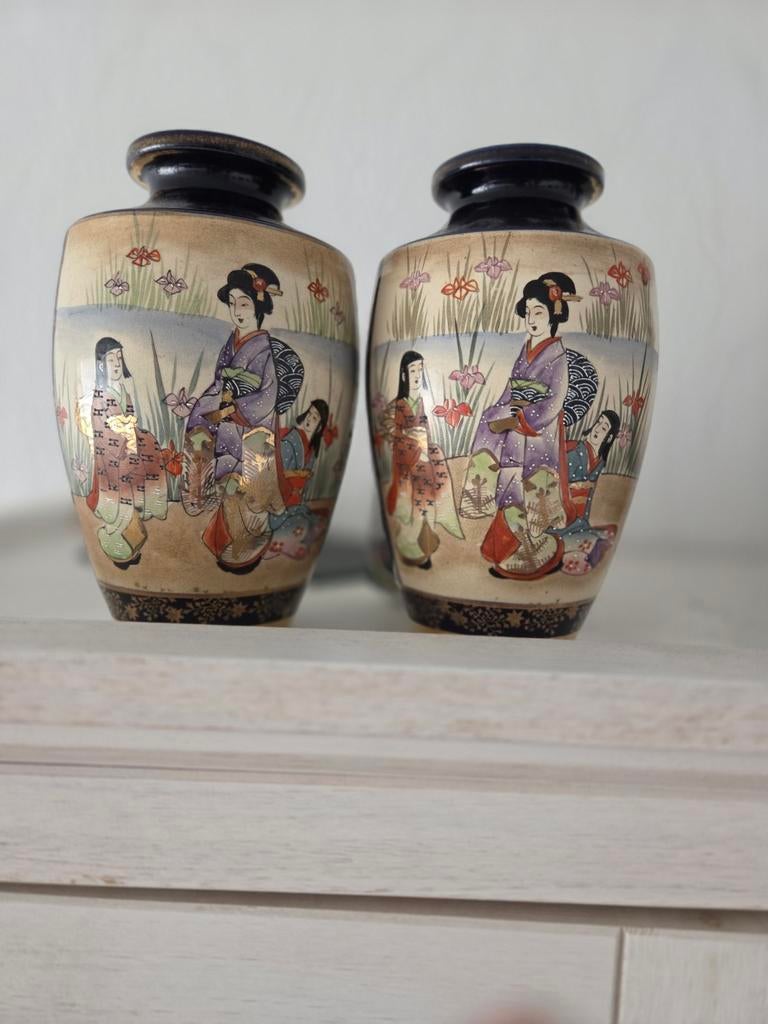 Japanse vazen uit 1890, erfstuk van mijn oma, Ophalen of Verzenden