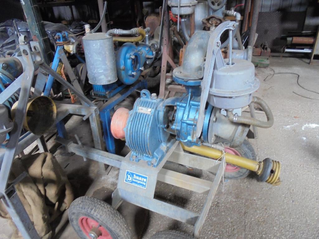 beregeningspompen  van  50   tot  250  m3, Tuin en Terras, Waterpompen, Ophalen, Zo goed als nieuw, Beregeningspomp