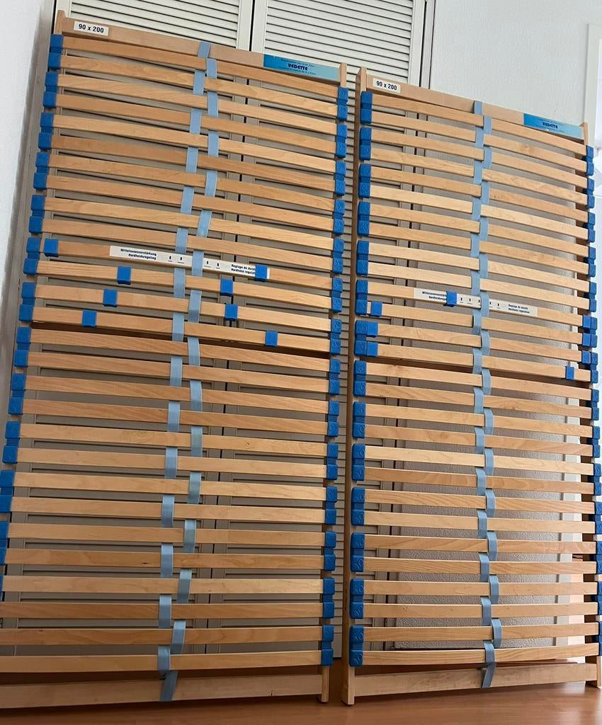 Te koop 2 lattenbodems van het merk Vedette., Ophalen, 90 cm, Tweepersoons, Zo goed als nieuw