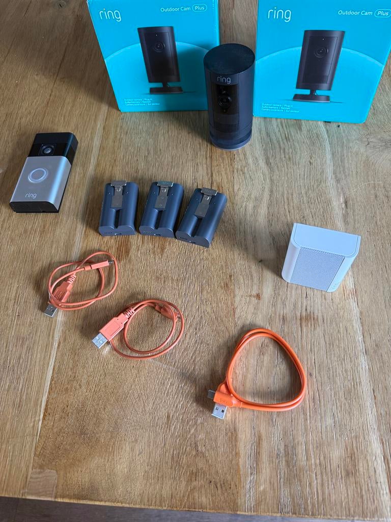 Ring Beveiligingsset: Deurbel, Camera's en Accessoires, Ophalen, Beweging, Zo goed als nieuw, Compleet systeem