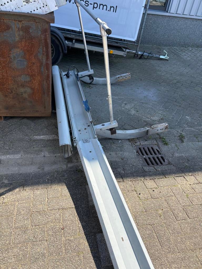 Basis voor scooter / fietsendrager camper, Ophalen, 3 fietsen of meer, Gebruikt, Elektrische fiets