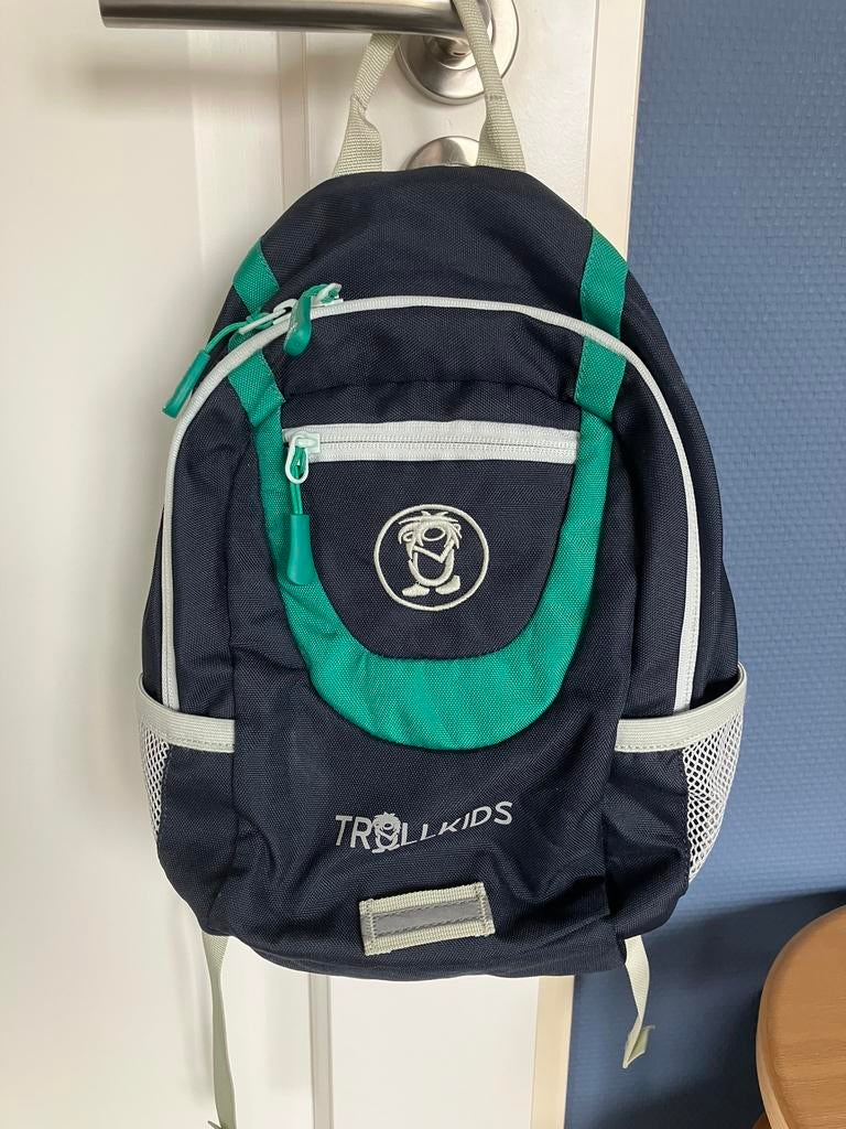 Trollkids peuter kleuter outdoor rugzak met regenhoes, Ophalen of Verzenden, Zo goed als nieuw, Rugzak