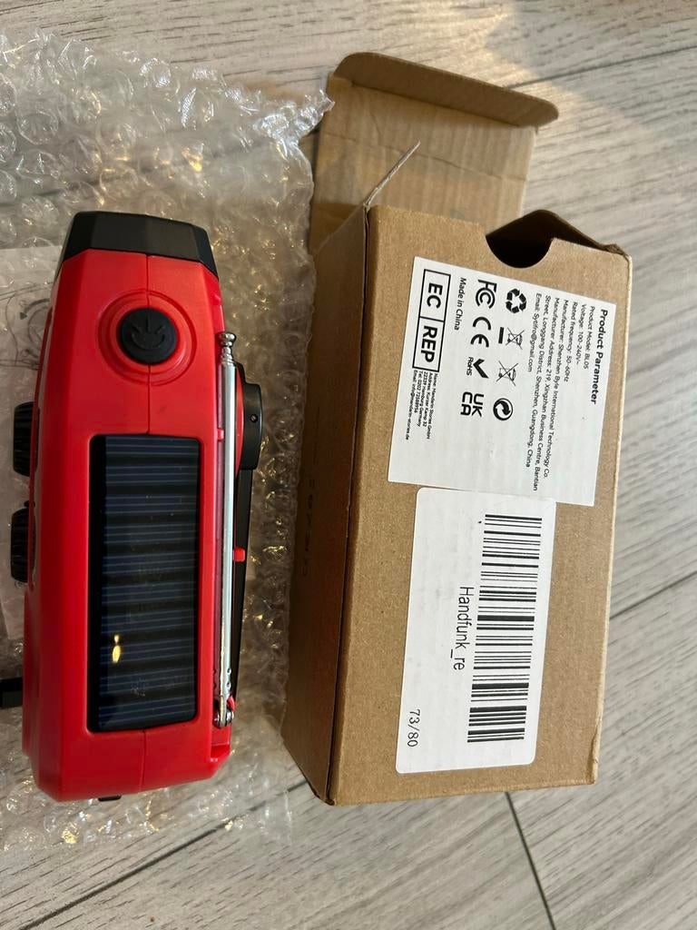 Nieuwe Solar Crank Radio - Noodradio met Zaklamp & Powerbank, Ophalen, Nieuw, Wereldontvanger