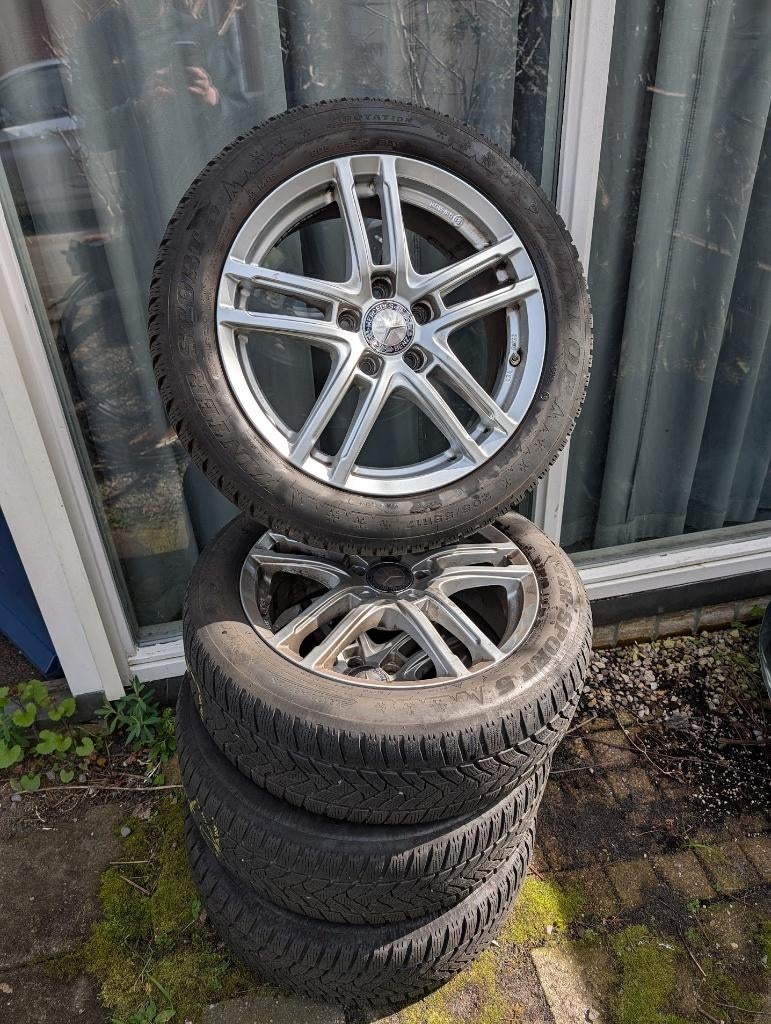 Mercedes 17 inch velgen + winterbanden, Auto-onderdelen, Banden en Velgen, Ophalen, Gebruikt, Banden en Velgen, 17 inch