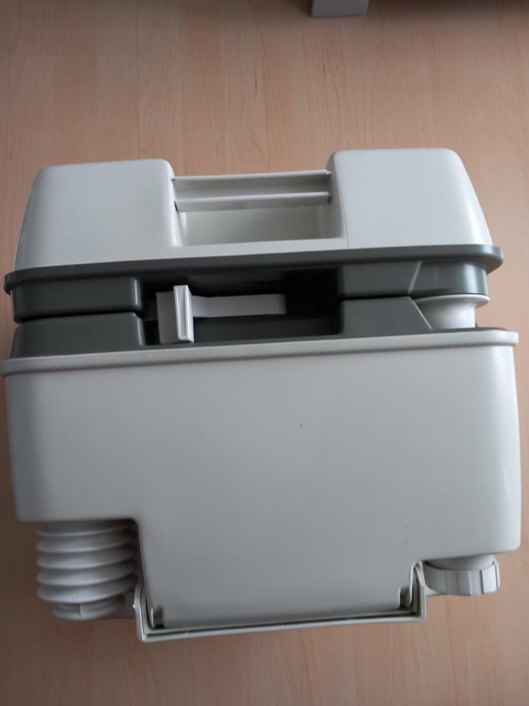 Nieuwe camping potti chemisch toilet, Caravans en Kamperen, Kampeeraccessoires, Ophalen of Verzenden, Nieuw
