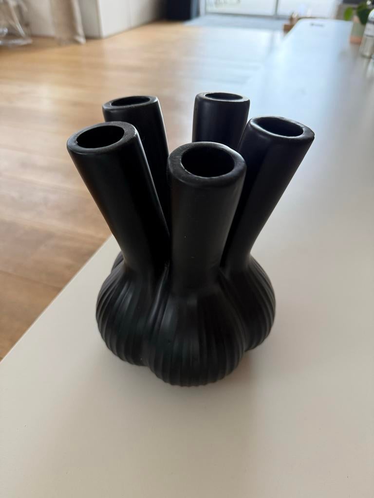 Tulpenvaas Daan Kromhout zwart, Zwart, Aardewerk of Porselein, Ophalen of Verzenden, Zo goed als nieuw