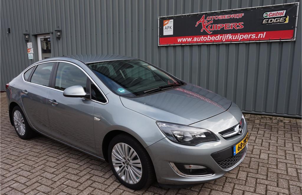 Opel Astra 1.4 Turbo Cosmo Navi.Clima.Lm.velgen.CruiseAudio, Voorwielaandrijving, Euro 5, Stof, Zwart