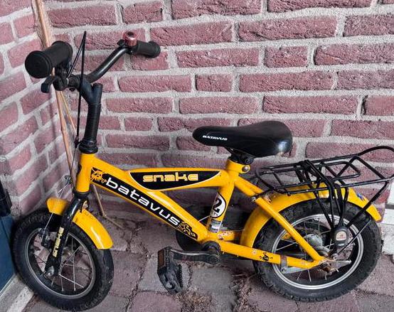 Leuke stoere 12 inch kinderfiets, Fietsen en Brommers, Fietsen | Kinderfietsjes, Ophalen, Gebruikt, Minder dan 16 inch