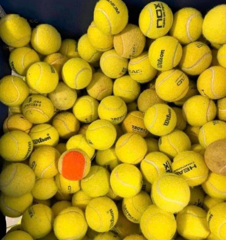 Gebruikte tennis ballen, Sport en Fitness, Tennis, Overige merken, Ballen, L00, Ophalen of Verzenden