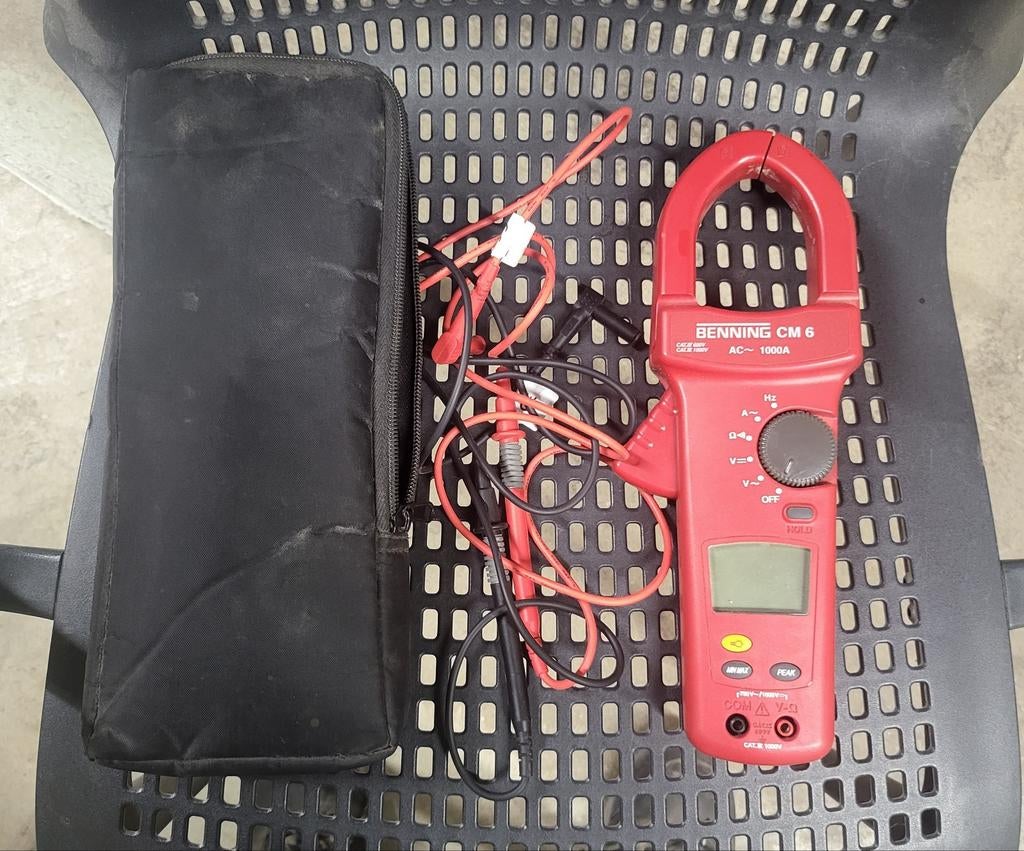 Proffesionele Benning CM8 stroomtang/ multimeter, Doe-het-zelf en Verbouw, Meetapparatuur, Ophalen, Multimeter