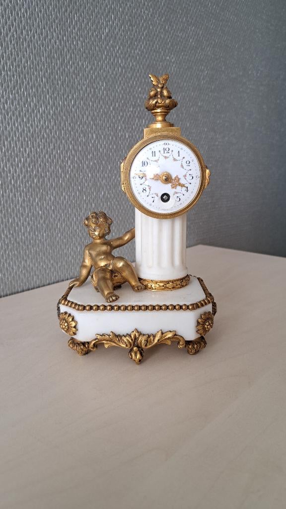 te koop mooie kleine pendule, Antiek en Kunst, Antiek | Klokken, Ophalen of Verzenden
