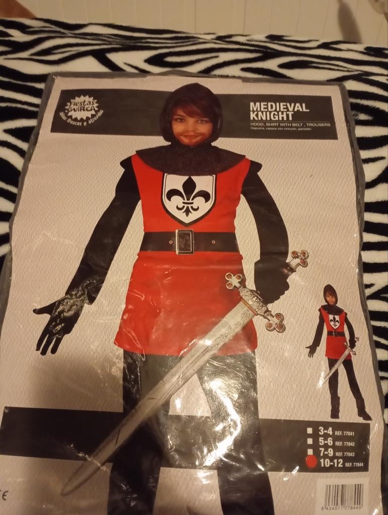 MIDDELEEUWSE RIDDER PAK NIEUW MAAT 10/12 JAAR NU 12,50 EURO, Ophalen of Verzenden, Nieuw, Overige maten