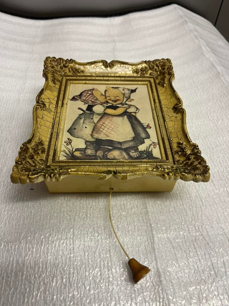 Prachtige Vintage Hummel Muziekdoos - "Het Geheim", Antiek en Kunst, Antiek | Speelgoed, Ophalen of Verzenden