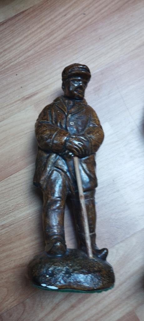 2 Vintage Gipsen Beelden: Man met Stok & Vrouw met Pot, Ophalen of Verzenden