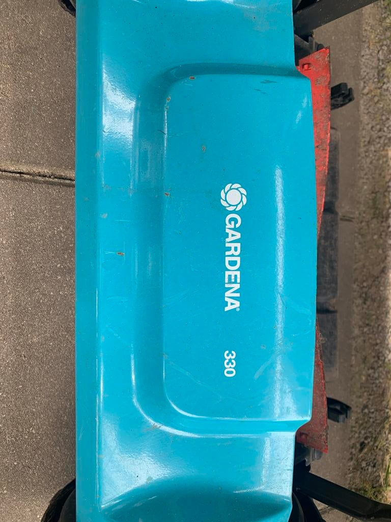 Gebruikte Gardena 330 duw grasmaaier, Ophalen, Gebruikt, Handgrasmaaier, 30 t/m 39 cm