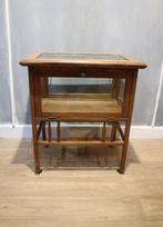 Antiek theekastje, vitrinekastje, Antiek en Kunst, Ophalen of Verzenden