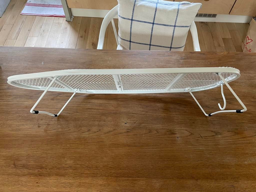 Kleine strijkplank van Ikea, Witgoed en Apparatuur, Strijkijzers en Strijkplanken, Ophalen, Zo goed als nieuw
