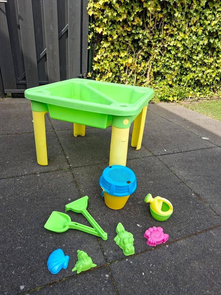 Leuke kinder water/zand speeltafel, Kinderen en Baby's, Speelgoed | Buiten | Zandbakken, Ophalen, Gebruikt