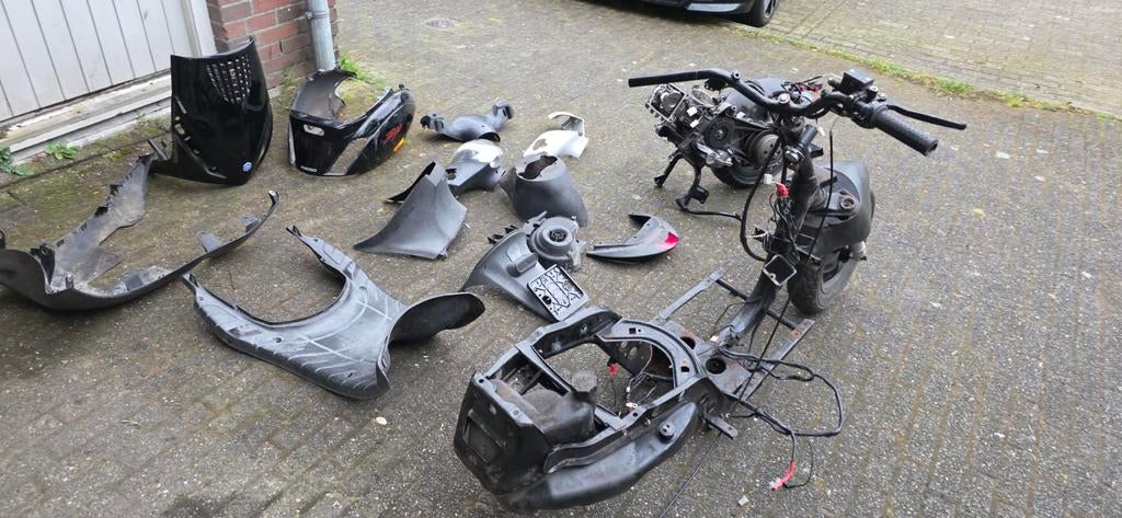 Zip piaggio, frame, kappen en blok - alles in één keer, Ophalen of Verzenden, Gebruikt, Overige typen, Piaggio