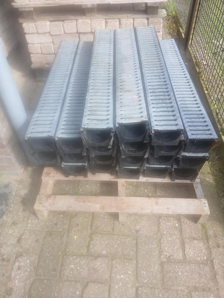 Afwaterings goot, Tuin en Terras, Ophalen, Gebruikt, Onbekend, Onbekend