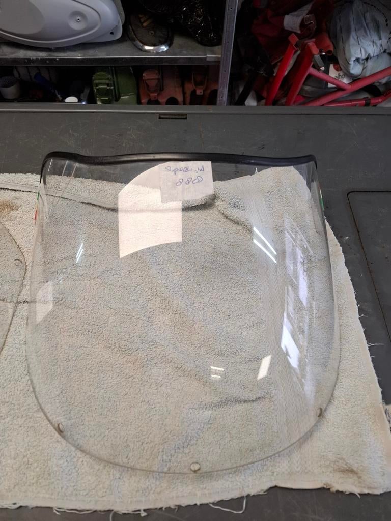 Kuipruit Ducati 888, Motoren, Ophalen