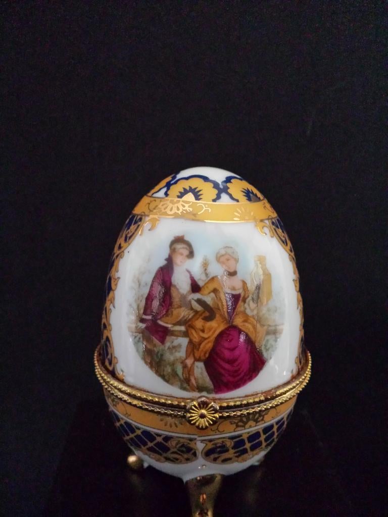 Porseleinen SIER-EI <> Verzamelstuk <> TRINKET BOX, Ophalen of Verzenden, Zo goed als nieuw, Porselein, Overige typen