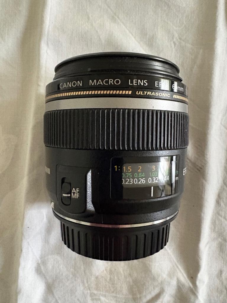 Canon EF-S 60mm f/2.8 Macro USM, Audio, Tv en Foto, Fotografie | Lenzen en Objectieven, Zo goed als nieuw, Macrolens, Ophalen of Verzenden