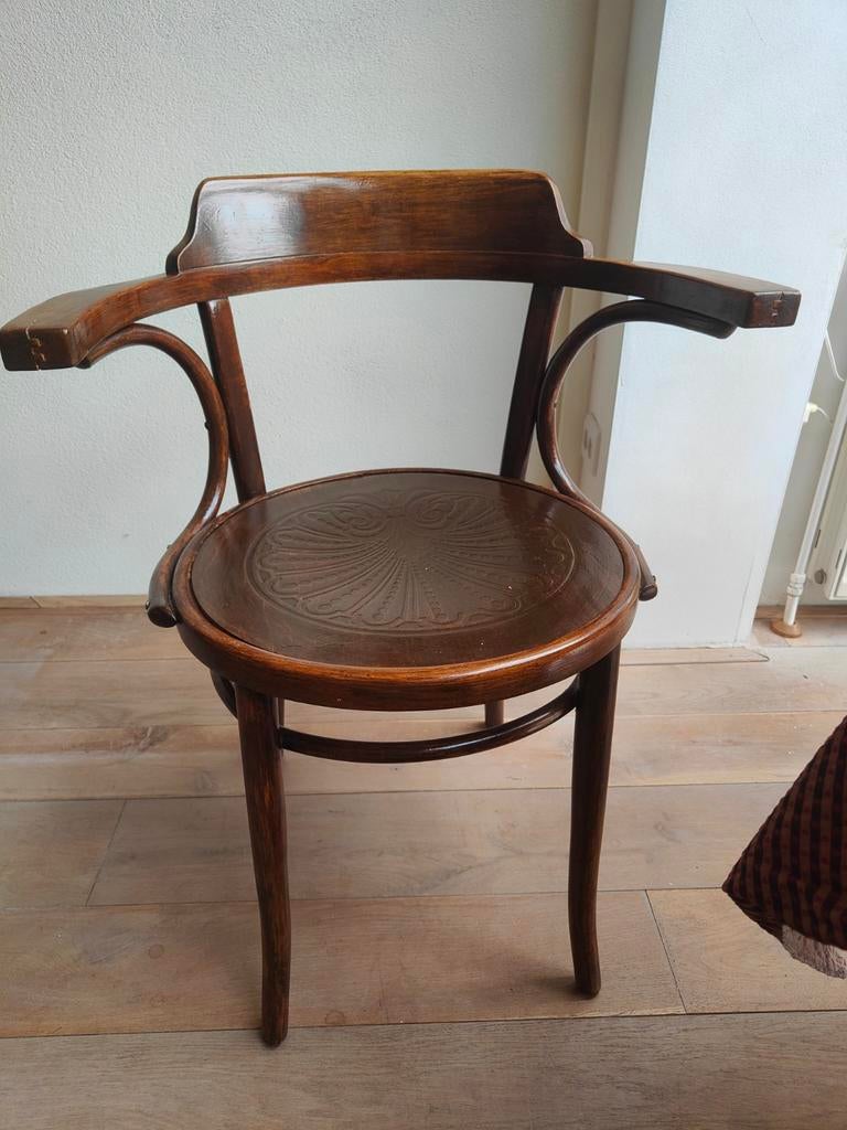 Thonet Bentwood Armchair, Ophalen