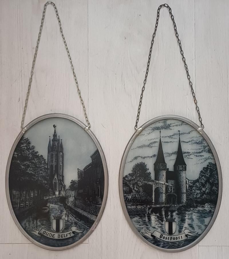 2 Glas in lood raam hangers oude delft en de oostpoort, Ophalen of Verzenden