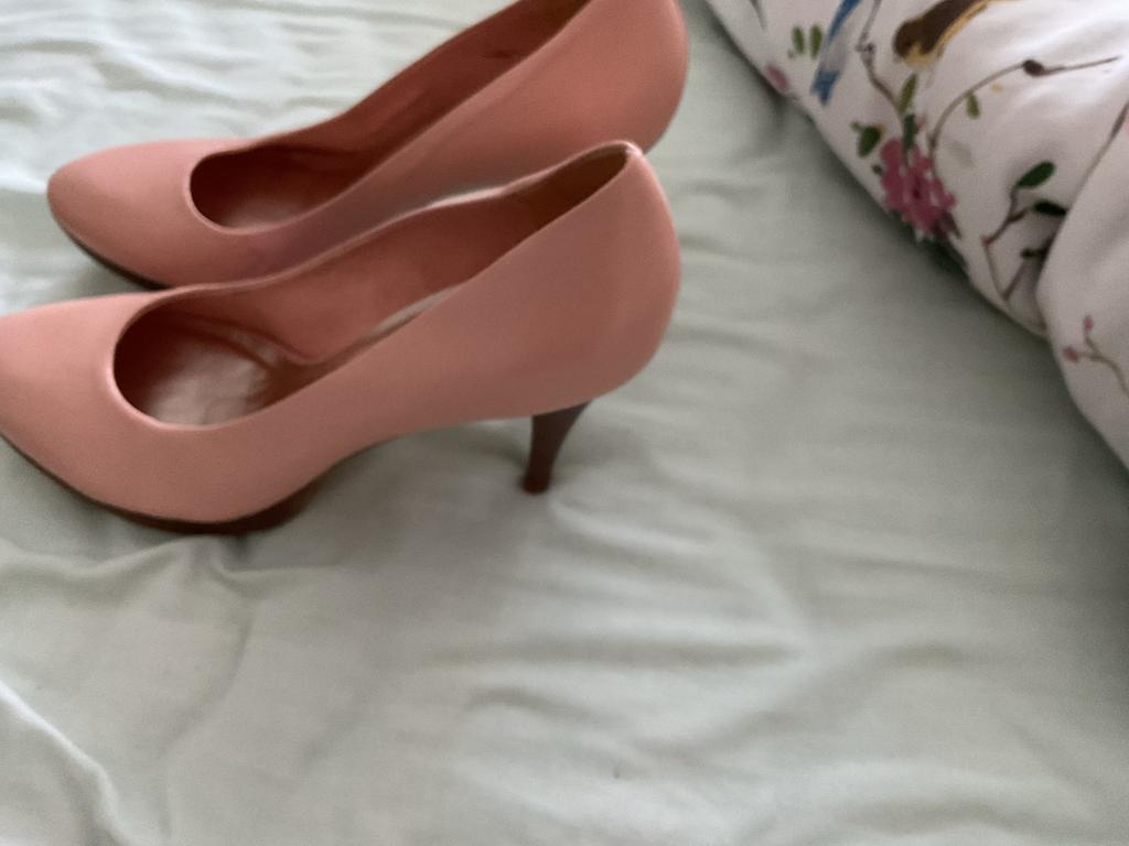 Prachtige naaldhakken oud roze mt 39, Ophalen of Verzenden, Gedragen, Roze, Pumps