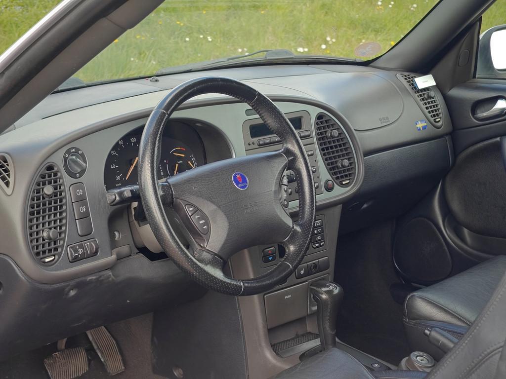 Saab 9-3 Cabrio 2.0 Turbo Aero Youngtimer (bj 2002), Auto's, Saab, Gebruikt, Zwart, 4 cilinders, Cabriolet