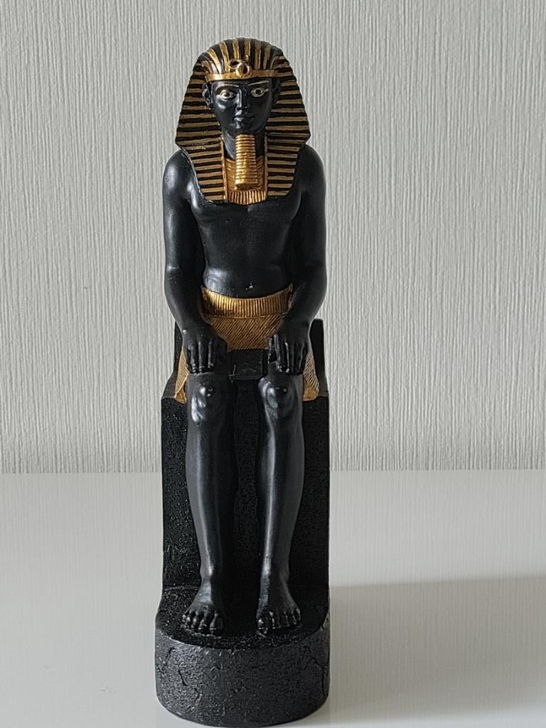 VERONESE Design Figuur van TOETANCHAMON op TROON, Verzamelen, Beelden en Beeldjes, Ophalen of Verzenden, Gebruikt, Mens
