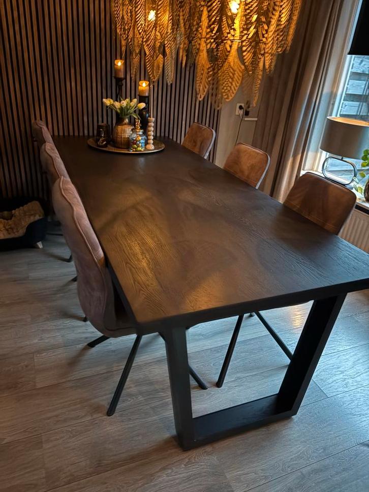 Complete inboedel: eettafel, salontafel, fauteuils, Huis en Inrichting, Complete inboedels, Ophalen