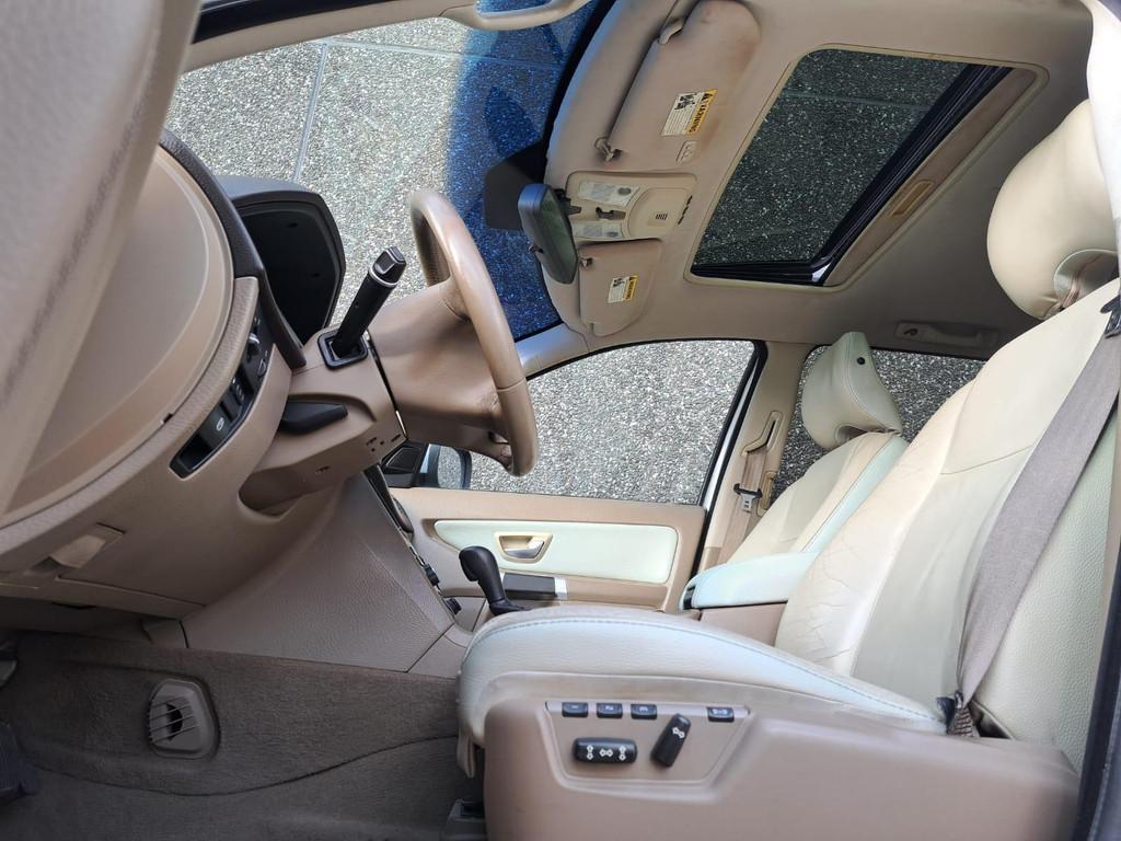Volvo XC90 3.2 Summum/7-PERSOONS/Leer/S.Dak/238PK/Youngtimer, Auto's, Volvo, 238 pk, Gebruikt, Leder, Bedrijf