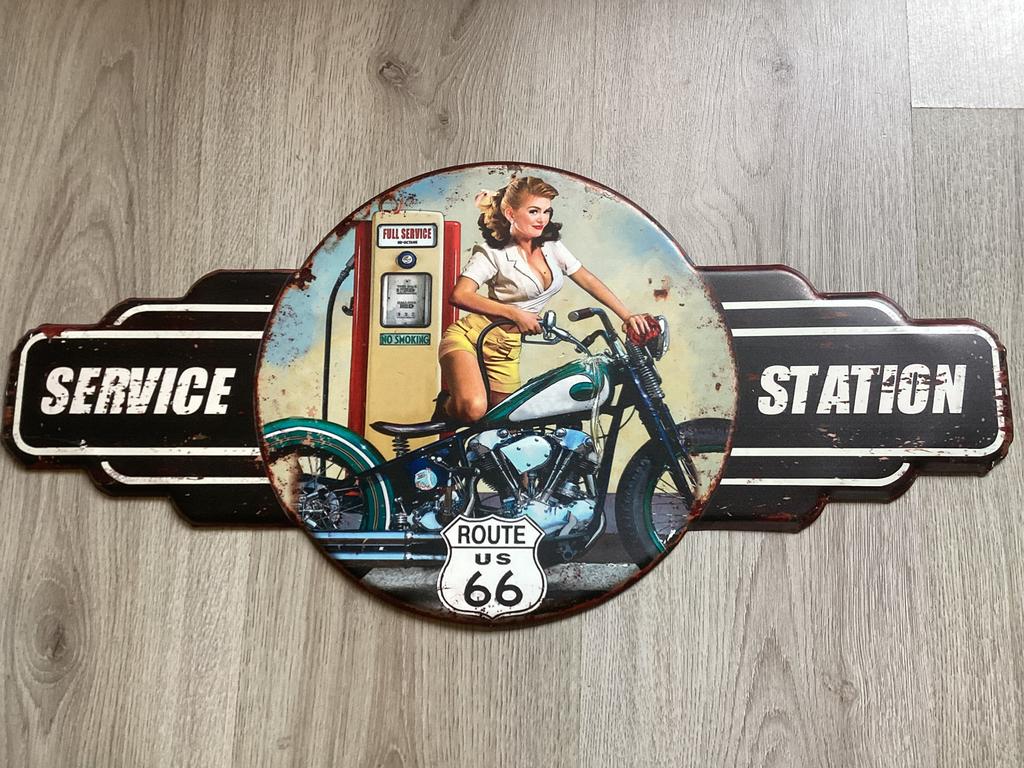 ROUTE 66 SERVICE STATION reclame bord (geen emaille) 60 cm, Ophalen of Verzenden, Zo goed als nieuw, Reclamebord