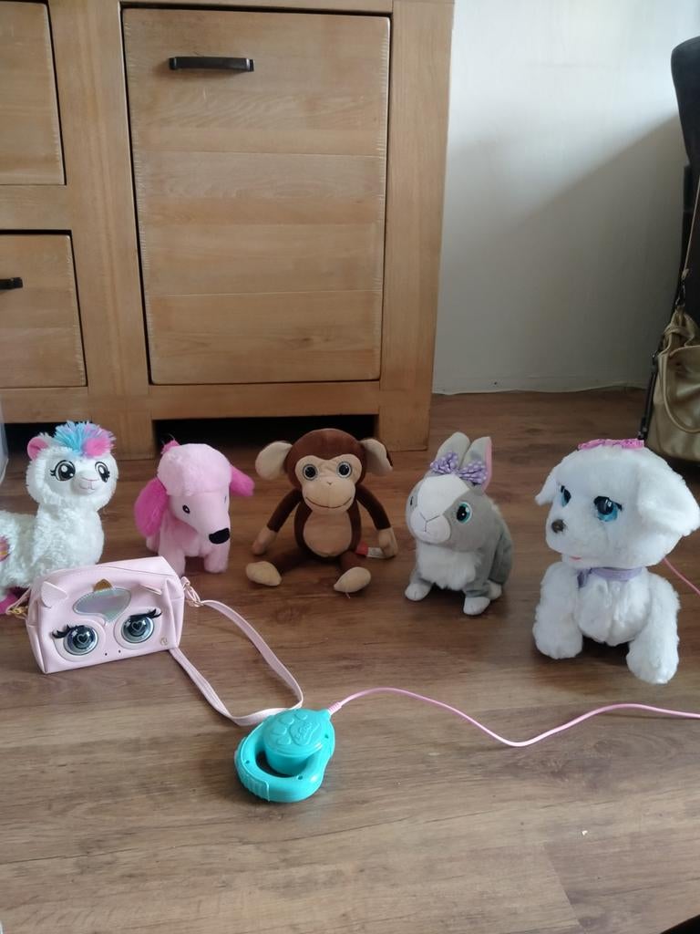 6 Interactieve knuffels zgan, Kinderen en Baby's, Speelgoed | Knuffels en Pluche, Ophalen, Overige karakters, Hond, Zo goed als nieuw